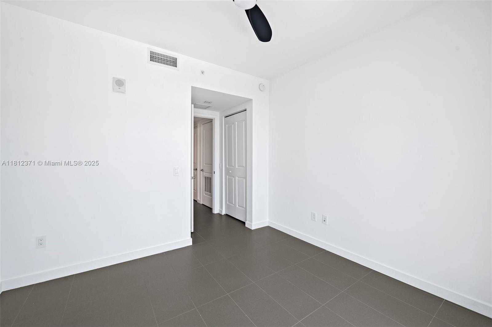 Small Image of 1600 NORTH EAST 1ST AVE #2420, Miami Number 20