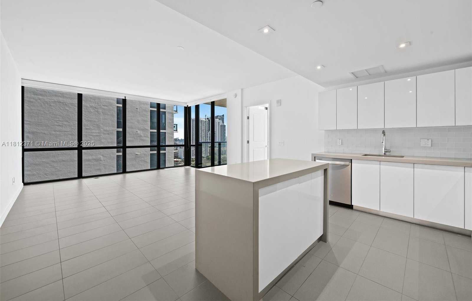 Small Image of 1600 NORTH EAST 1ST AVE #2420, Miami Number 3