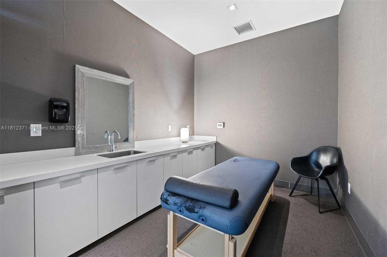Small Image of 1600 NORTH EAST 1ST AVE #2420, Miami Number 32