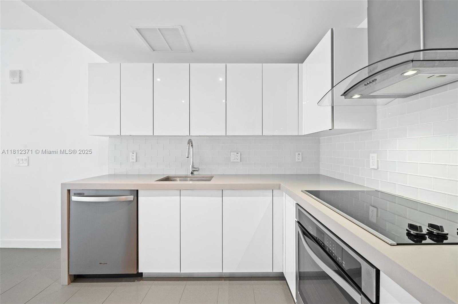 Small Image of 1600 NORTH EAST 1ST AVE #2420, Miami Number 4