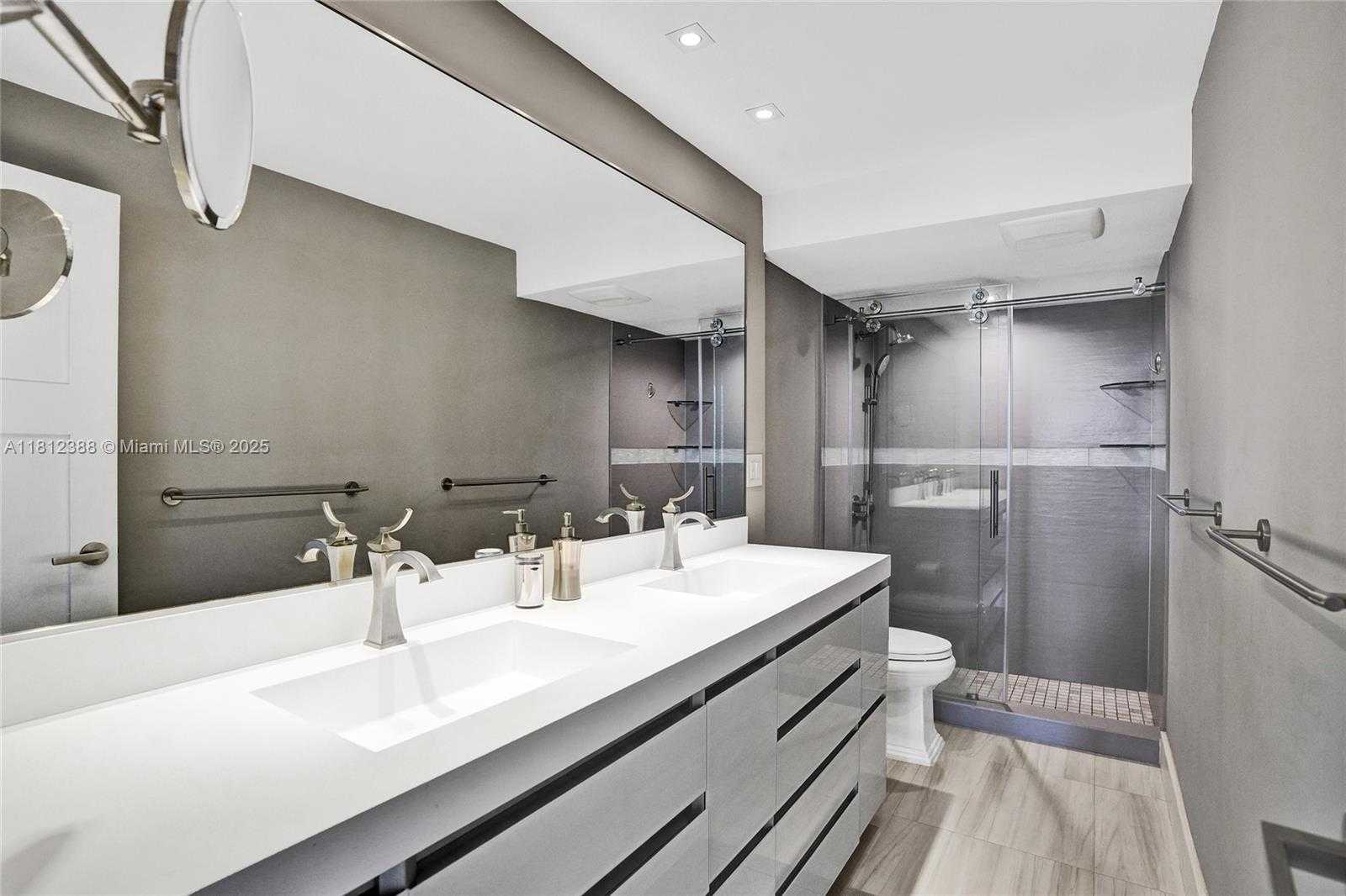 Small Image of 10275 COLLINS AVE #1116, Bal Harbour Number 26
