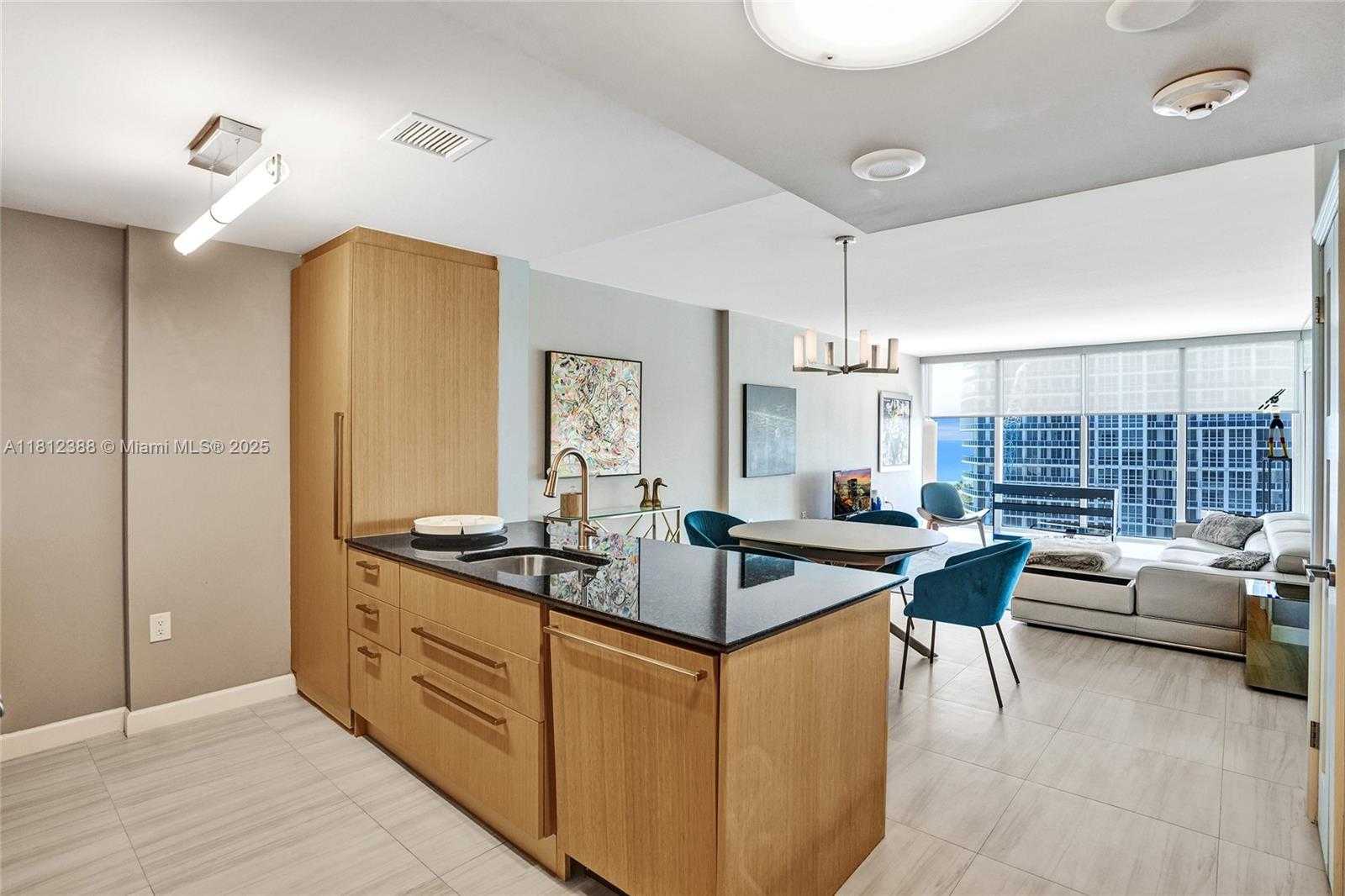 Small Image of 10275 COLLINS AVE #1116, Bal Harbour Number 3