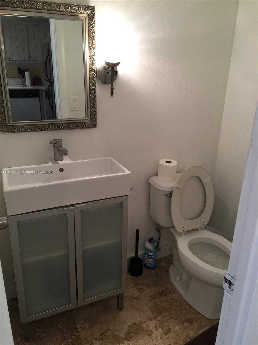 Small Image of 2025 NORTH EAST 164TH ST #315, North Miami Beach Number 3