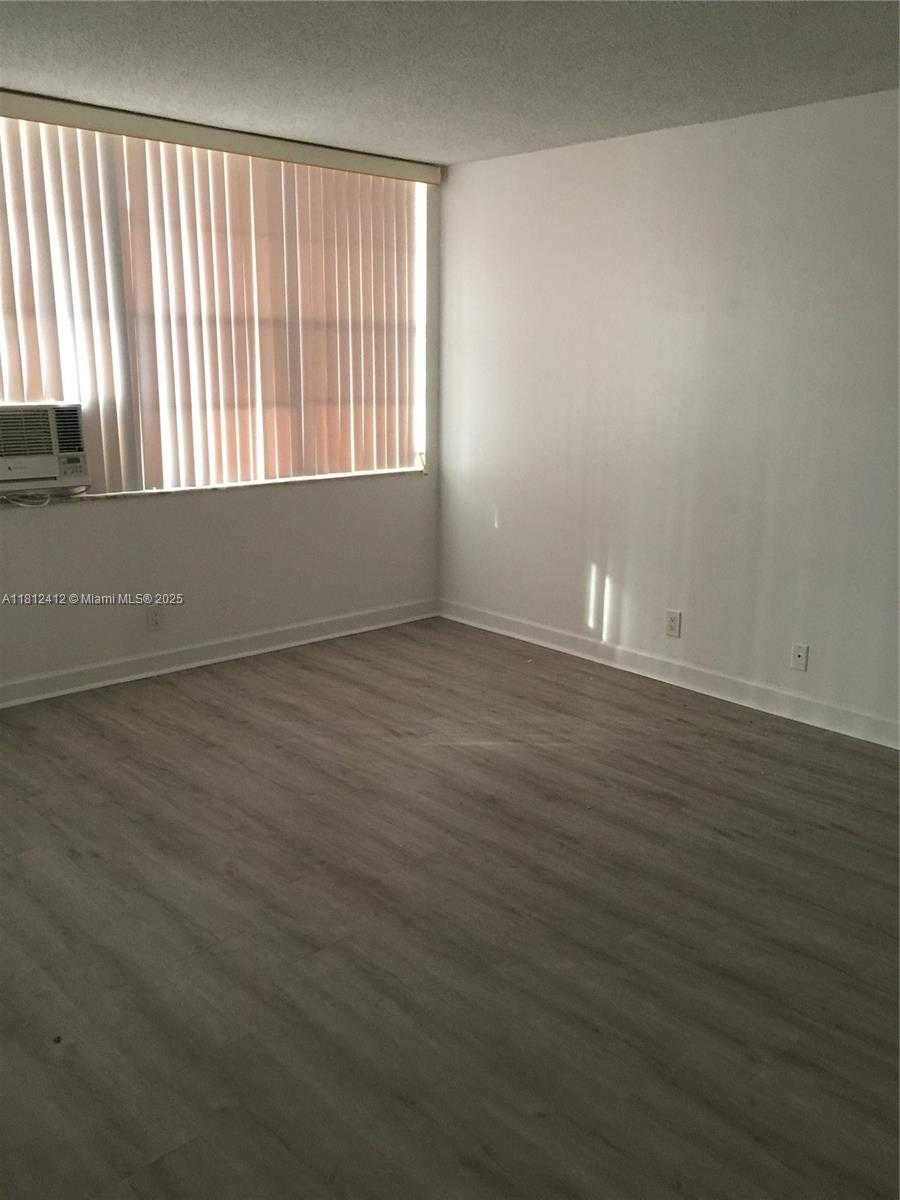 Small Image of 2025 NORTH EAST 164TH ST #315, North Miami Beach Number 4