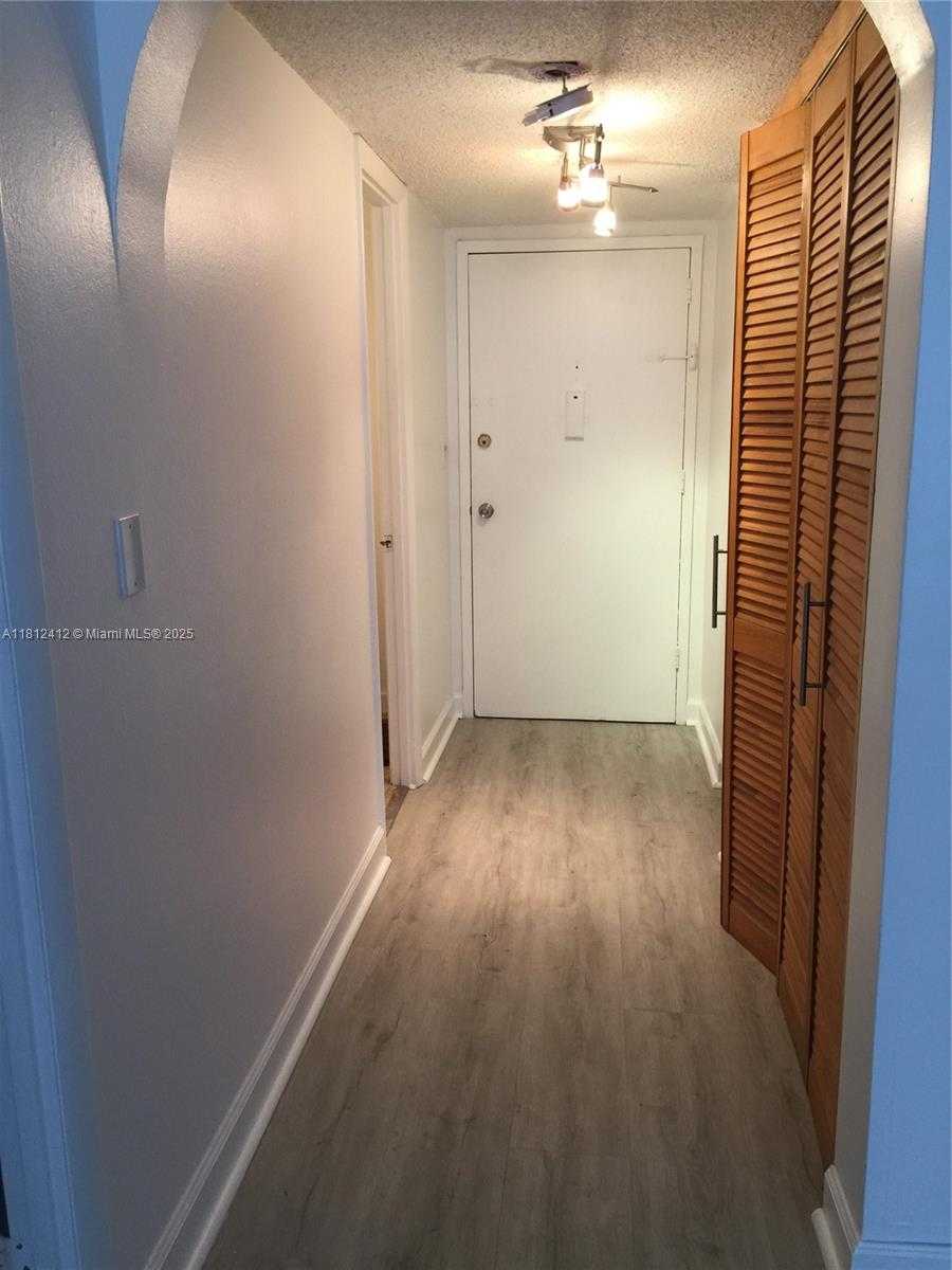 Small Image of 2025 NORTH EAST 164TH ST #315, North Miami Beach Number 5