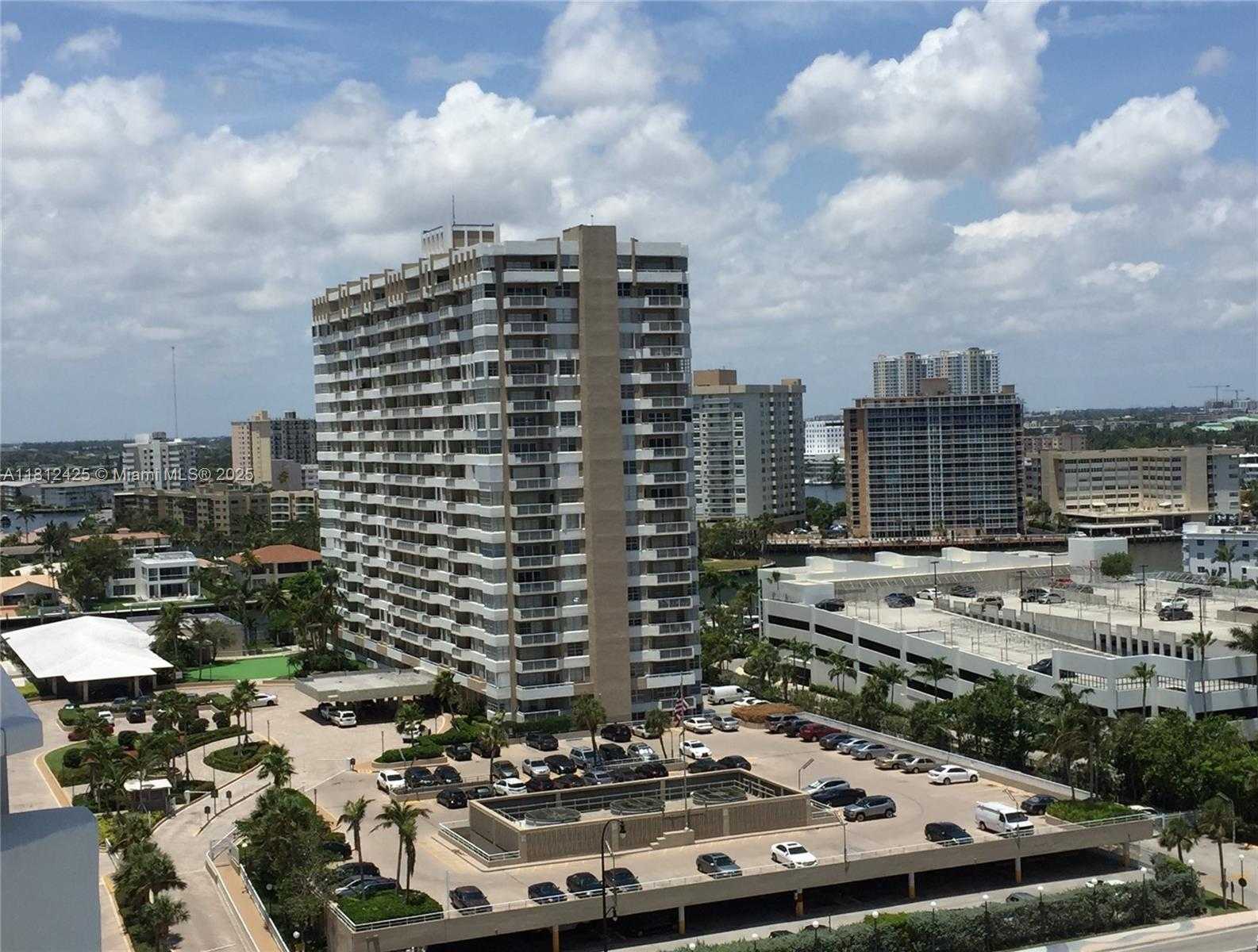 Small Image of 1980 SOUTH OCEAN DR #12B, Hallandale Beach Number 5