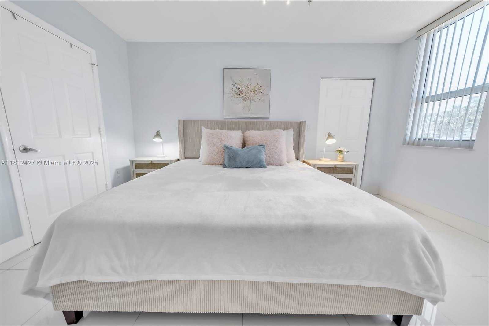 Small Image of 2080 SOUTH OCEAN DR #202, Hallandale Beach Number 10