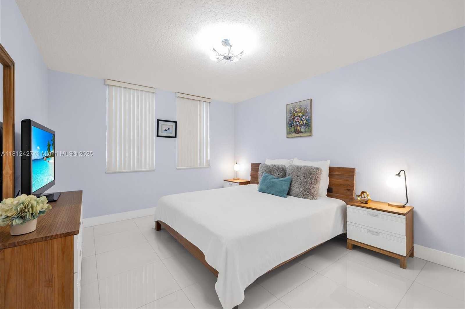 Small Image of 2080 SOUTH OCEAN DR #202, Hallandale Beach Number 13