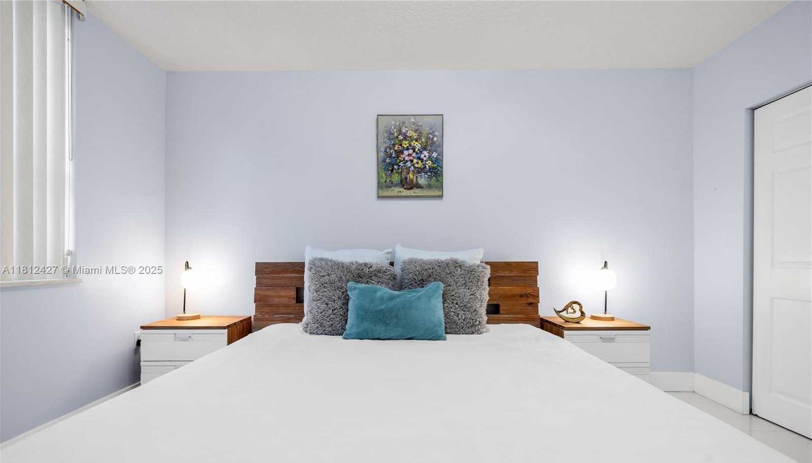 Small Image of 2080 SOUTH OCEAN DR #202, Hallandale Beach Number 15