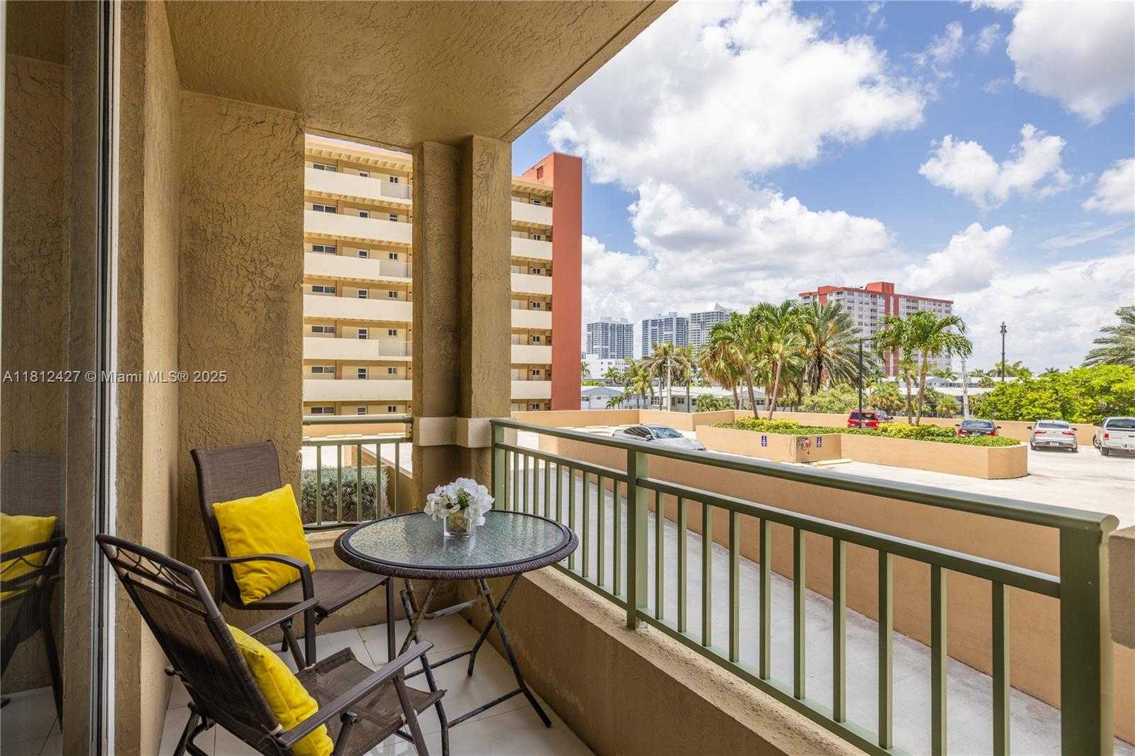 Small Image of 2080 SOUTH OCEAN DR #202, Hallandale Beach Number 19