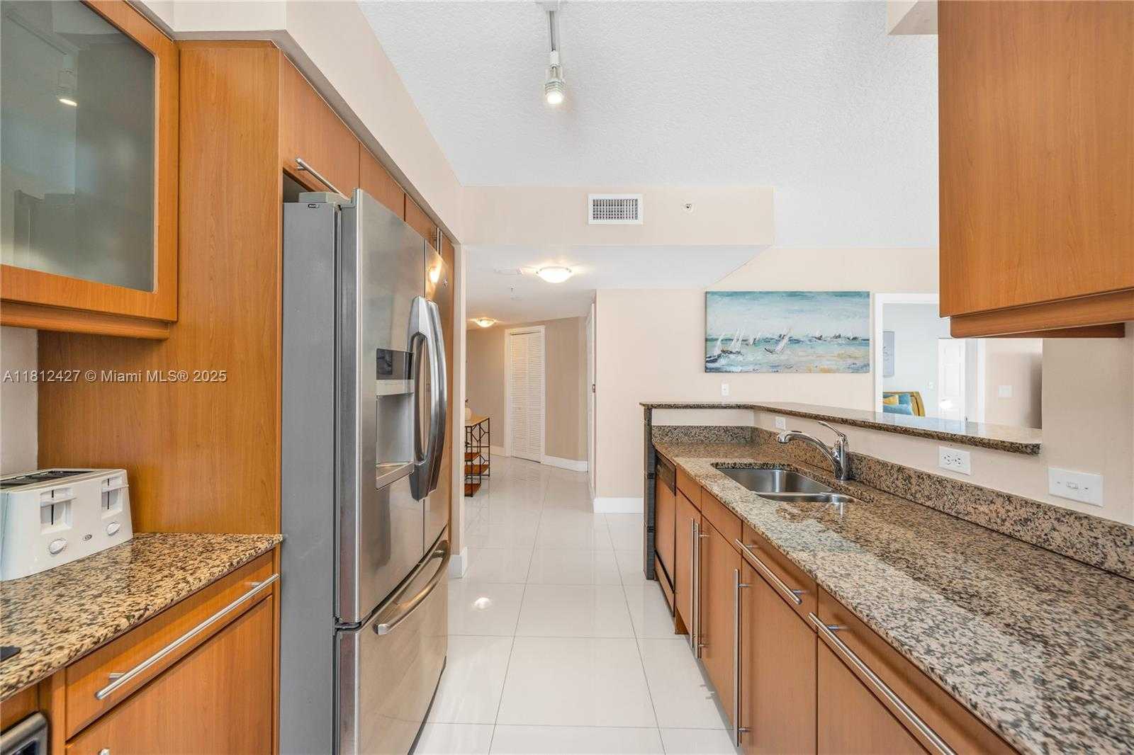 Small Image of 2080 SOUTH OCEAN DR #202, Hallandale Beach Number 7