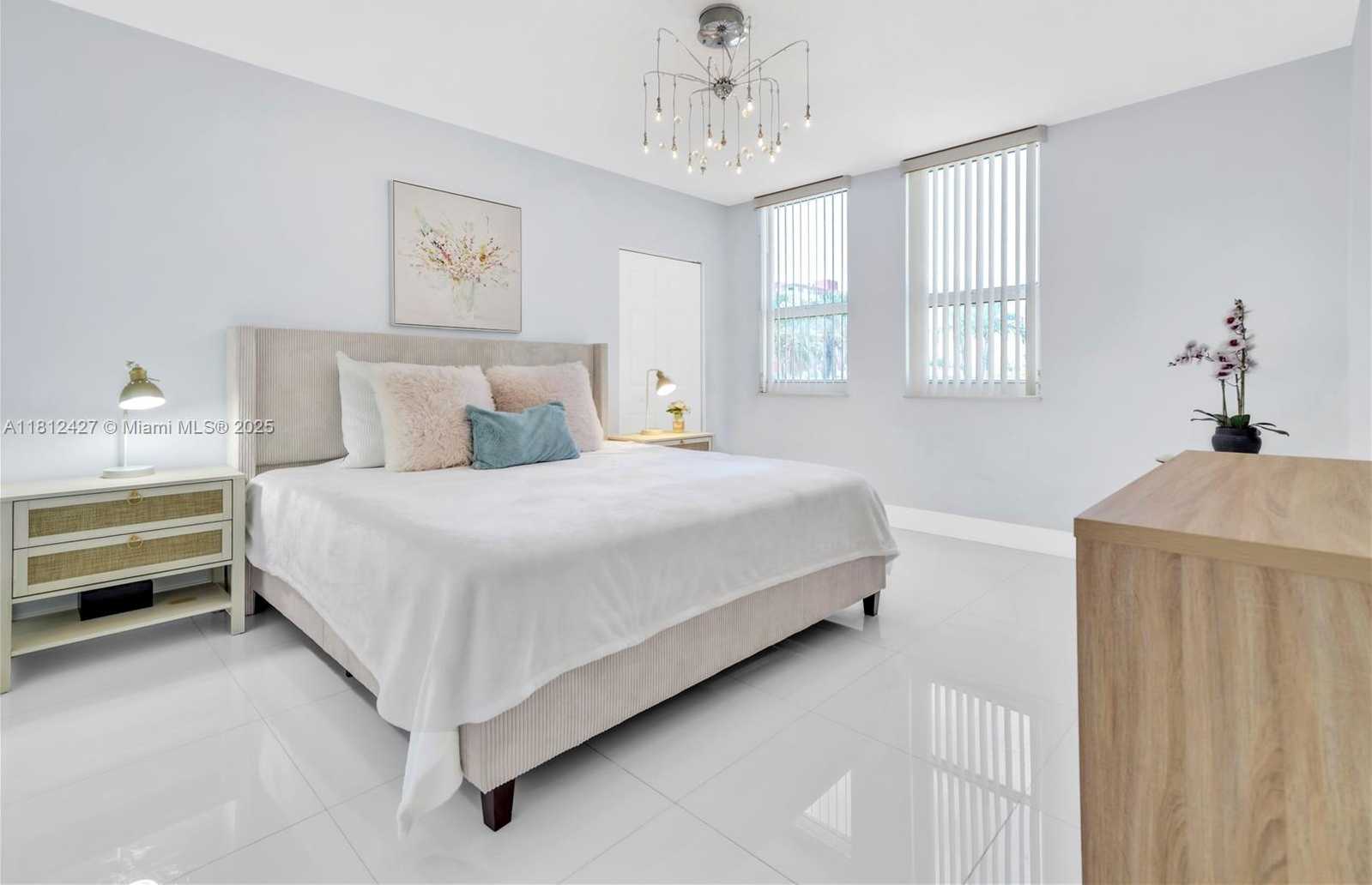 Small Image of 2080 SOUTH OCEAN DR #202, Hallandale Beach Number 8