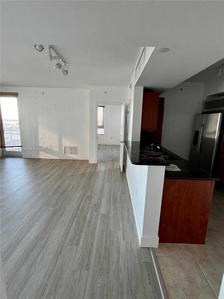 Small Image of 7350 #1211S, Miami Number 11