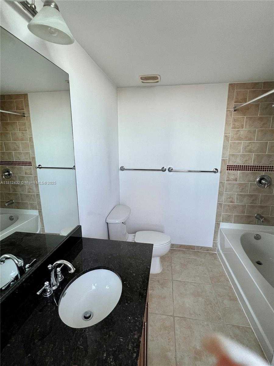 Small Image of 7350 #1211S, Miami Number 19