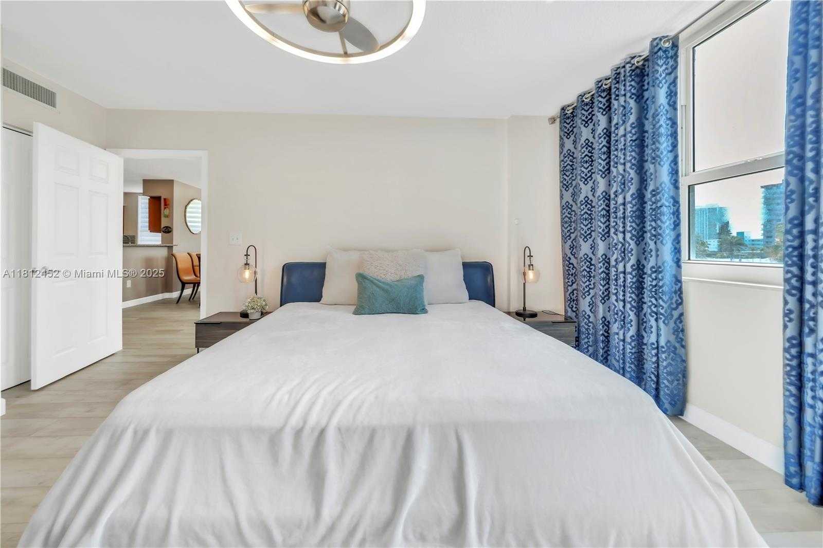Small Image of 2080 SOUTH OCEAN DR #301, Hallandale Beach Number 11