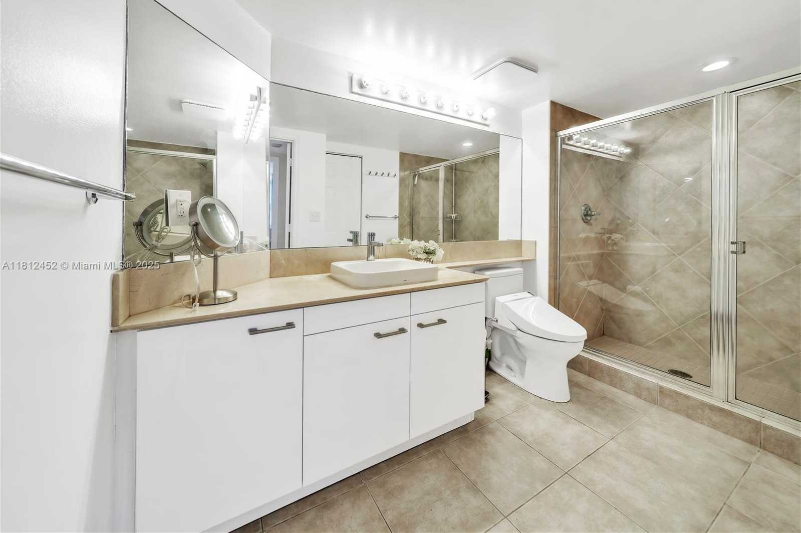 Small Image of 2080 SOUTH OCEAN DR #301, Hallandale Beach Number 18