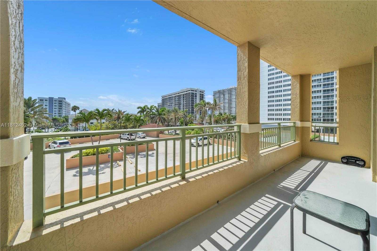 Small Image of 2080 SOUTH OCEAN DR #301, Hallandale Beach Number 20