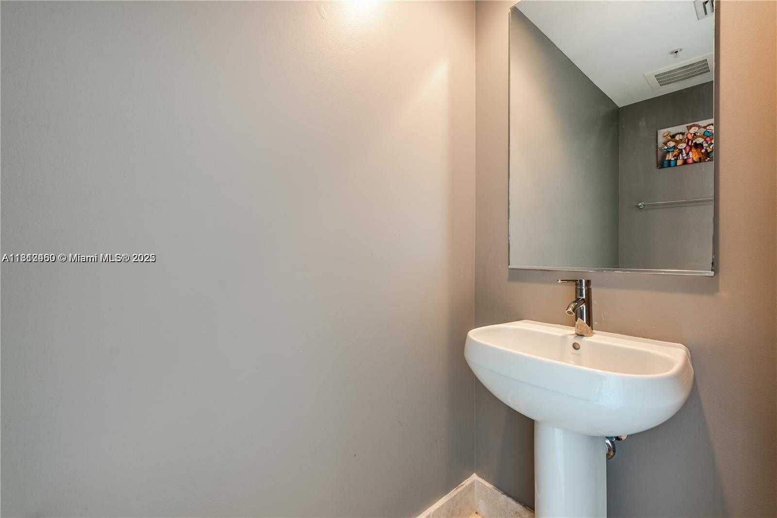 Small Image of 18201 COLLINS AVE #608, Sunny Isles Beach Number 9