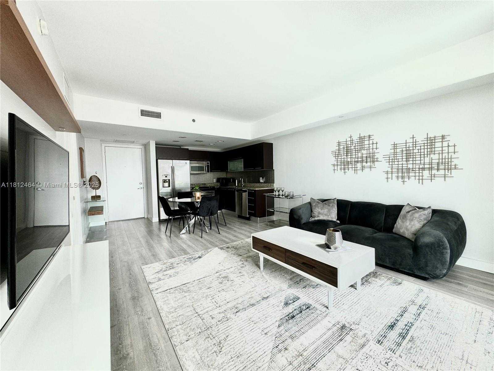 Small Image of 951 BRICKELL AVE #2409, Miami Number 2
