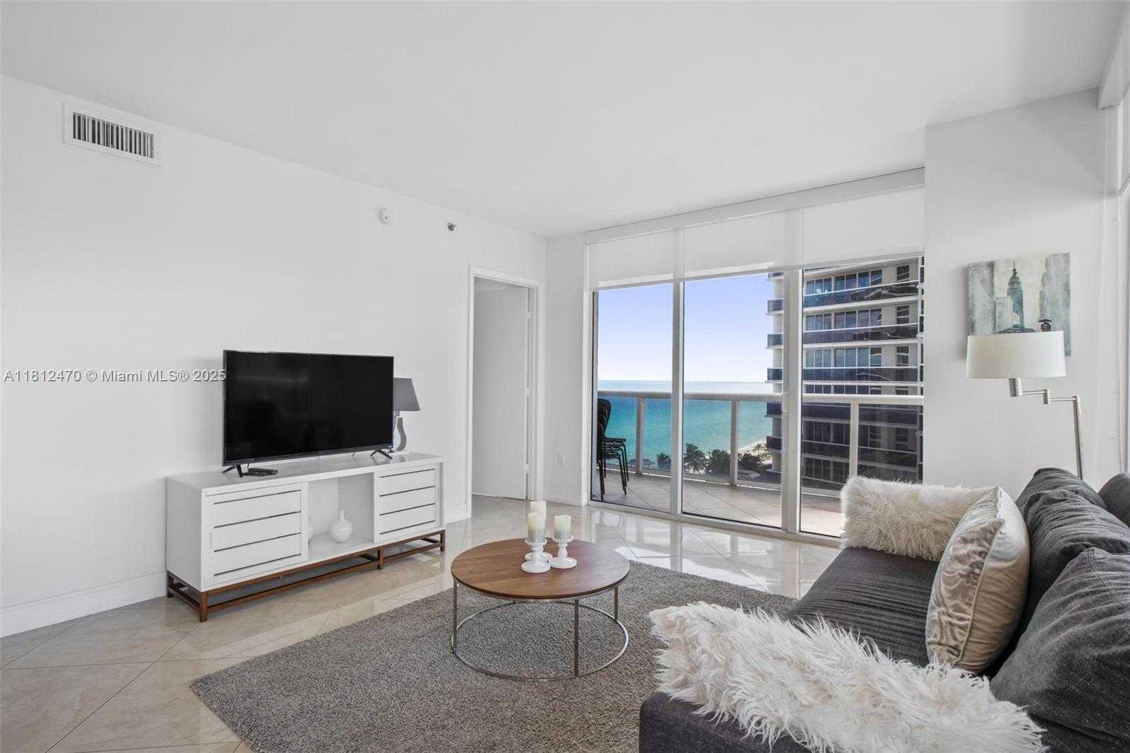 Small Image of 1830 SOUTH OCEAN DR #1406, Hallandale Beach Number 3