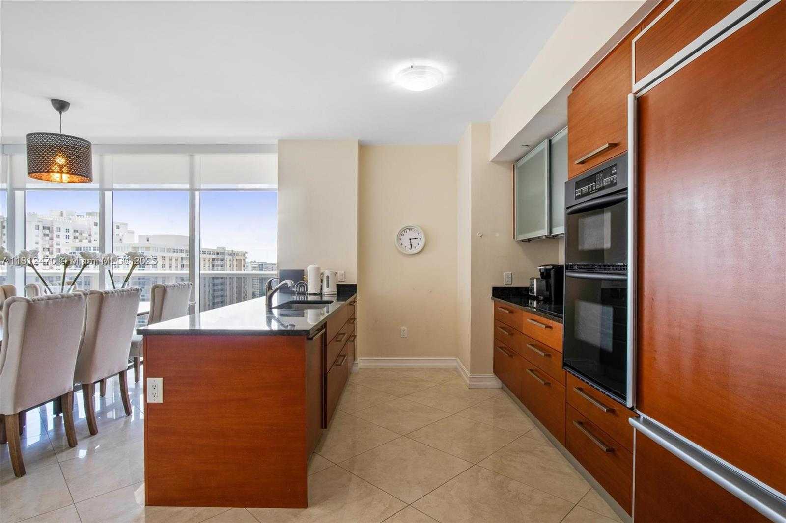 Small Image of 1830 SOUTH OCEAN DR #1406, Hallandale Beach Number 8