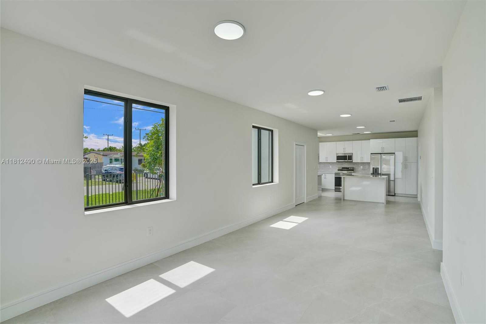 Small Image of 301 EAST 51ST ST, Hialeah Number 11