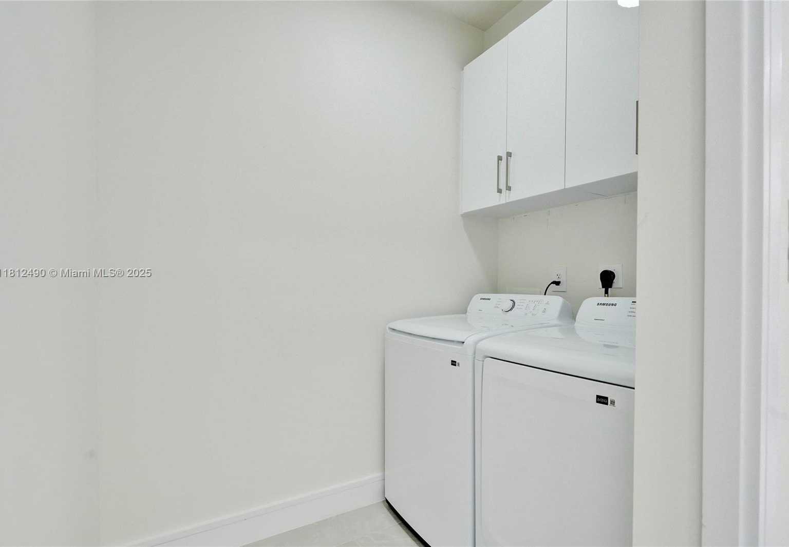 Small Image of 301 EAST 51ST ST, Hialeah Number 15