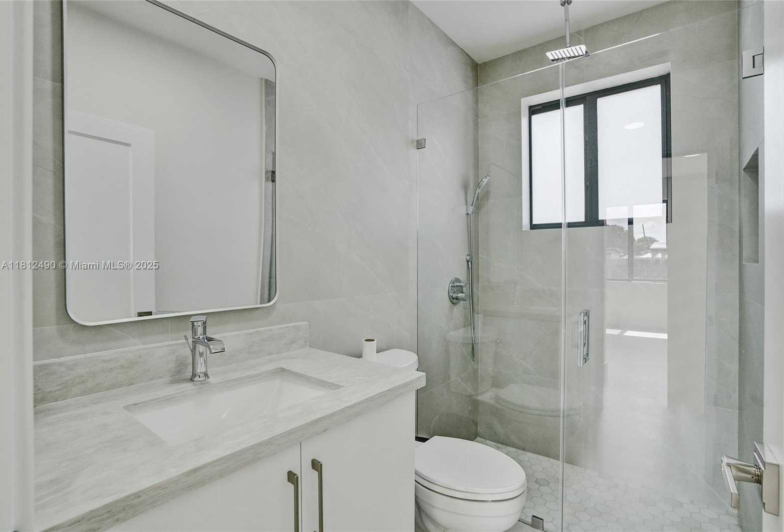 Small Image of 301 EAST 51ST ST, Hialeah Number 24