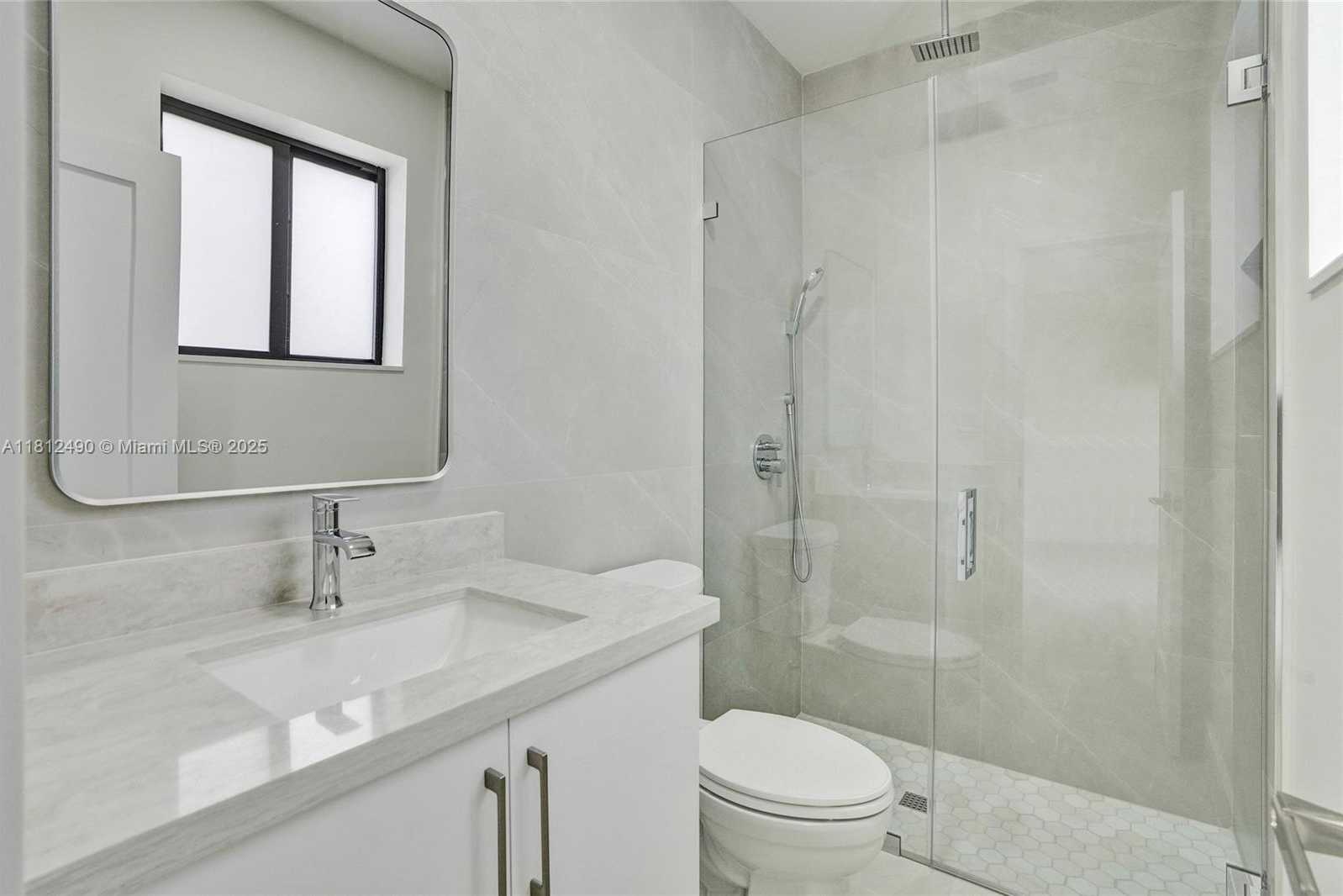 Small Image of 301 EAST 51ST ST, Hialeah Number 31