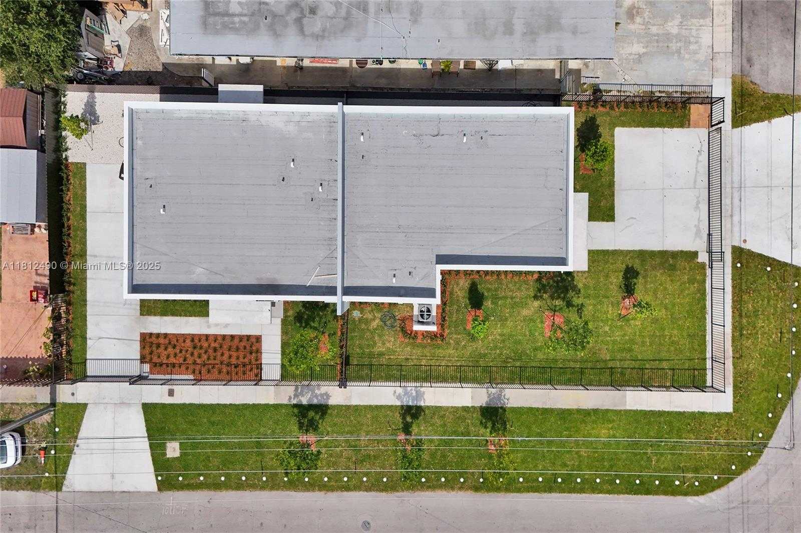 Small Image of 301 EAST 51ST ST, Hialeah Number 34