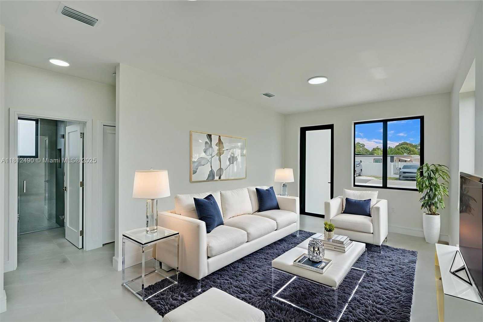 Small Image of 301 EAST 51ST ST, Hialeah Number 4