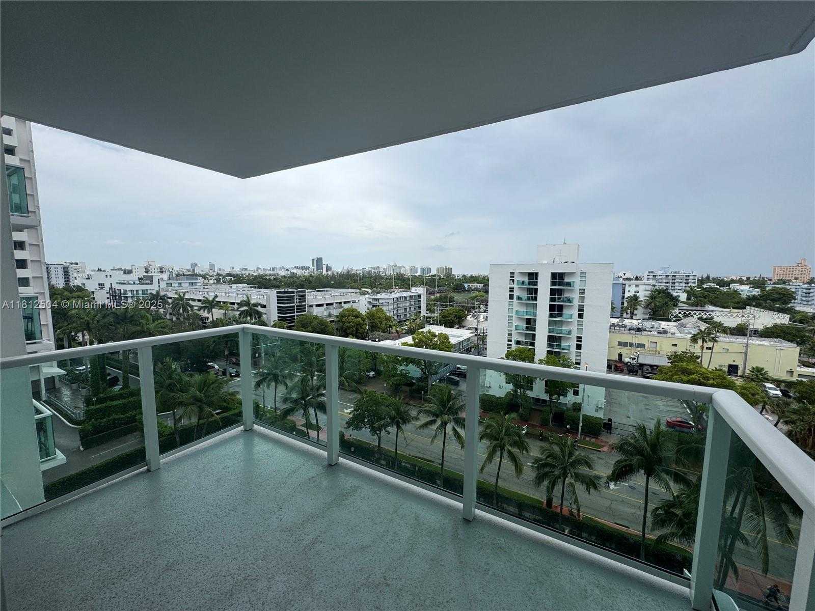 Small Image of 1000 WEST AVE #807, Miami Beach Number 18
