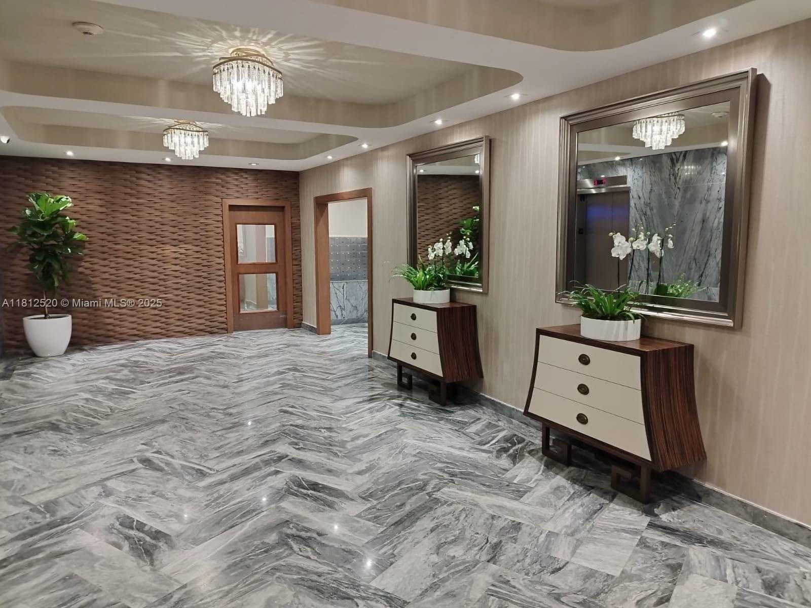 Small Image of 5401 COLLINS AVE #1110, Miami Beach Number 22