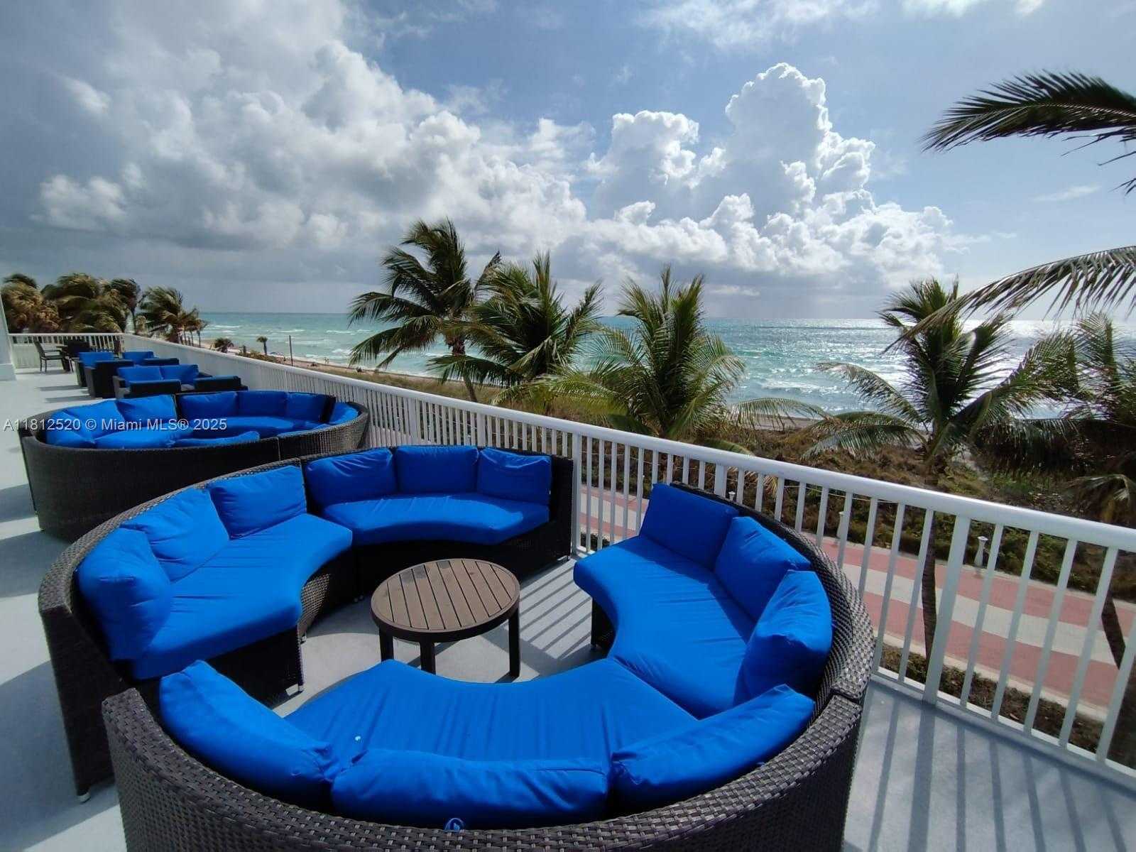 Small Image of 5401 COLLINS AVE #1110, Miami Beach Number 31