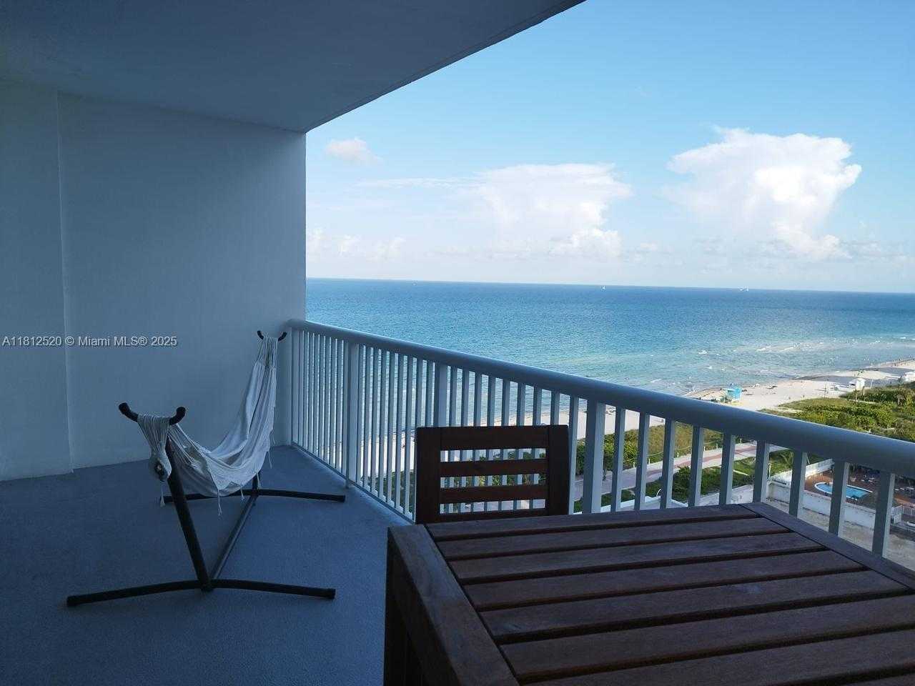 Small Image of 5401 COLLINS AVE #1110, Miami Beach Number 32