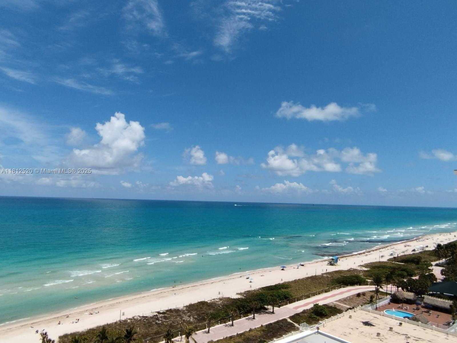 Small Image of 5401 COLLINS AVE #1110, Miami Beach Number 36