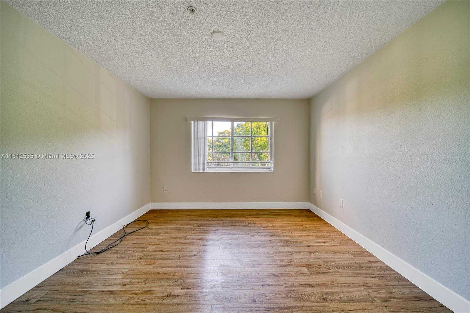 Small Image of 4540 NORTH WEST 107TH AVE #305-11, Doral Number 18