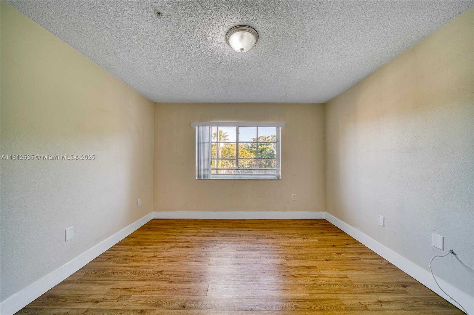 Small Image of 4540 NORTH WEST 107TH AVE #305-11, Doral Number 20
