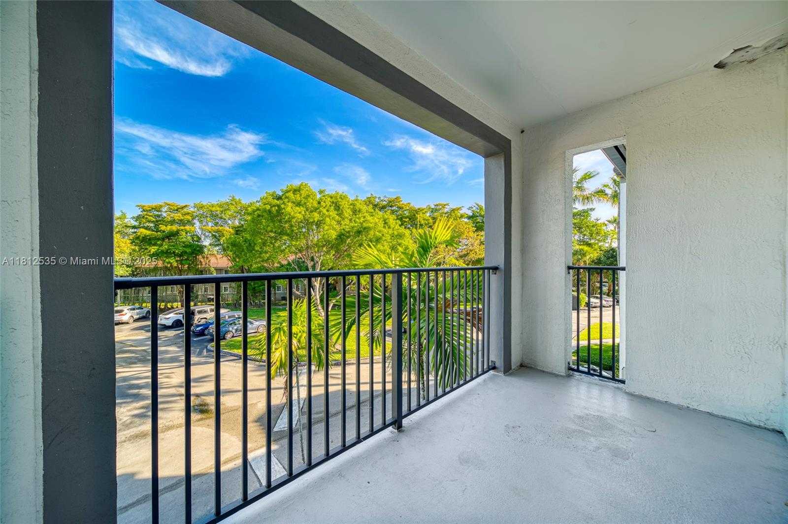 Small Image of 4540 NORTH WEST 107TH AVE #305-11, Doral Number 23