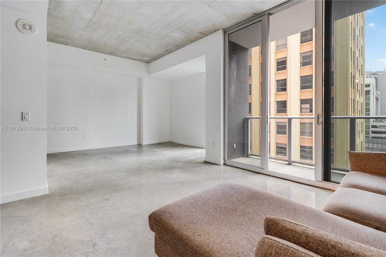 Small Image of 151 SOUTH EAST 1ST ST #609, Miami Number 6