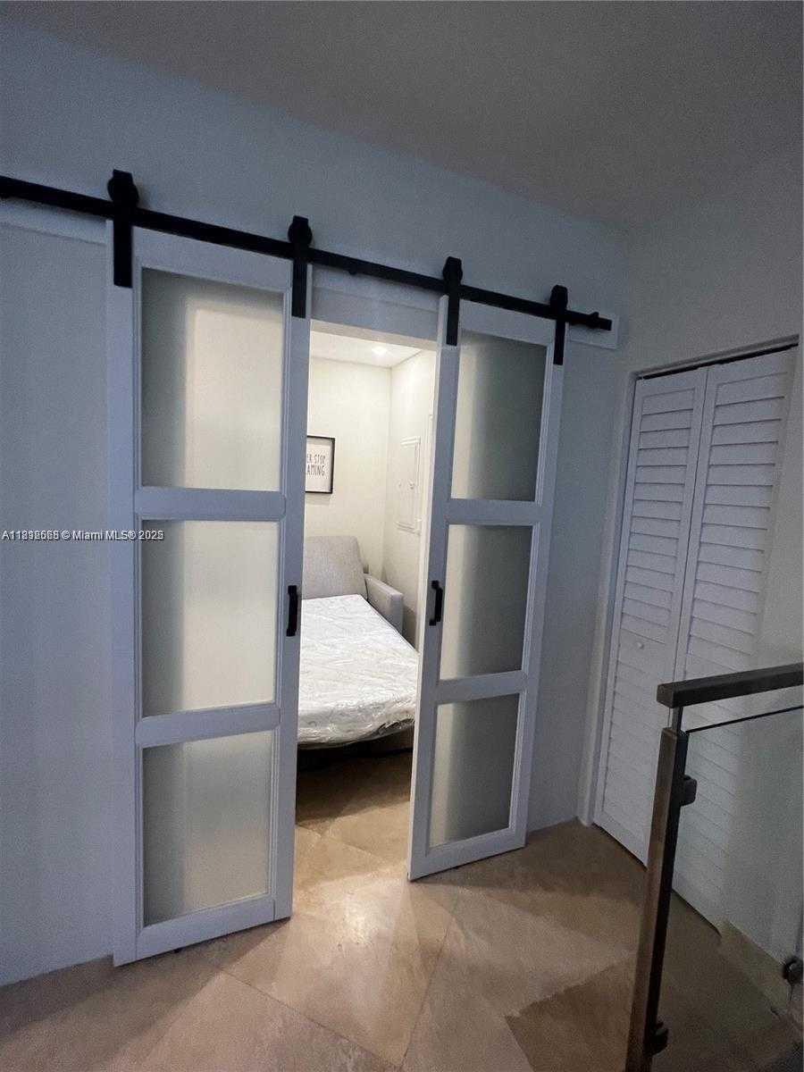 Small Image of 6917 COLLINS AVE #L102, Miami Beach Number 26