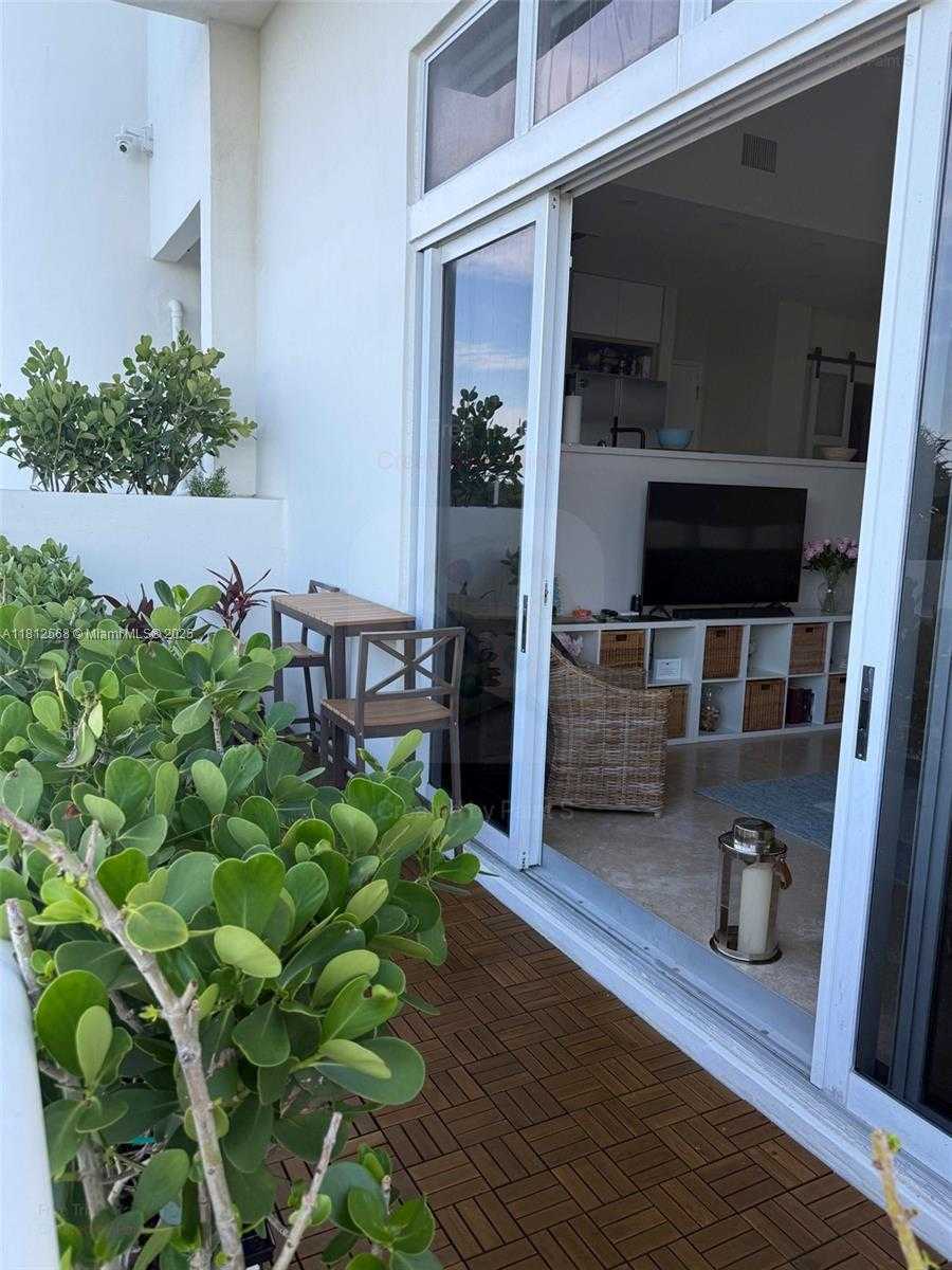 Small Image of 6917 COLLINS AVE #L102, Miami Beach Number 8