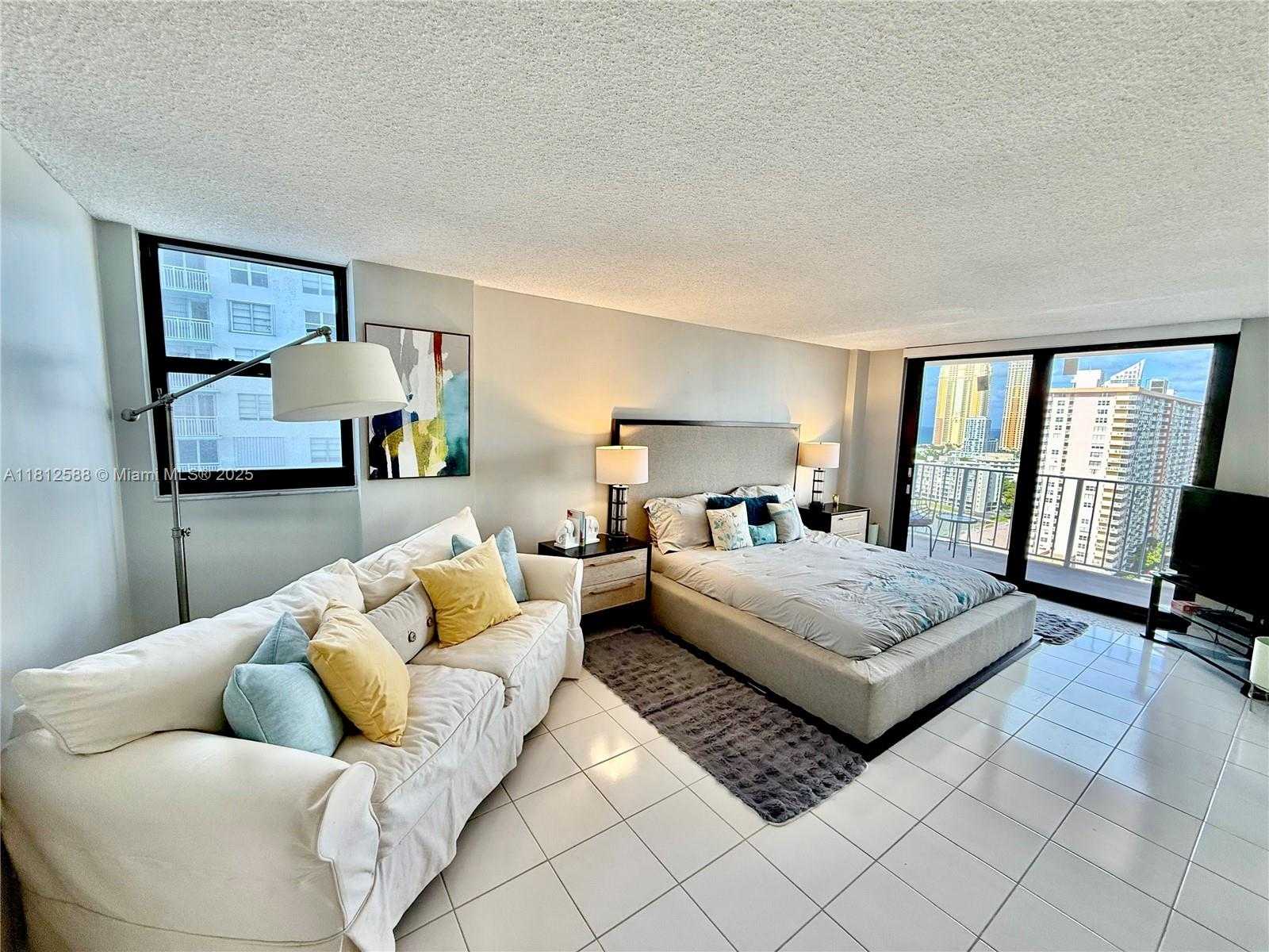 Small Image of 290 174TH ST #2010, Sunny Isles Beach Number 11