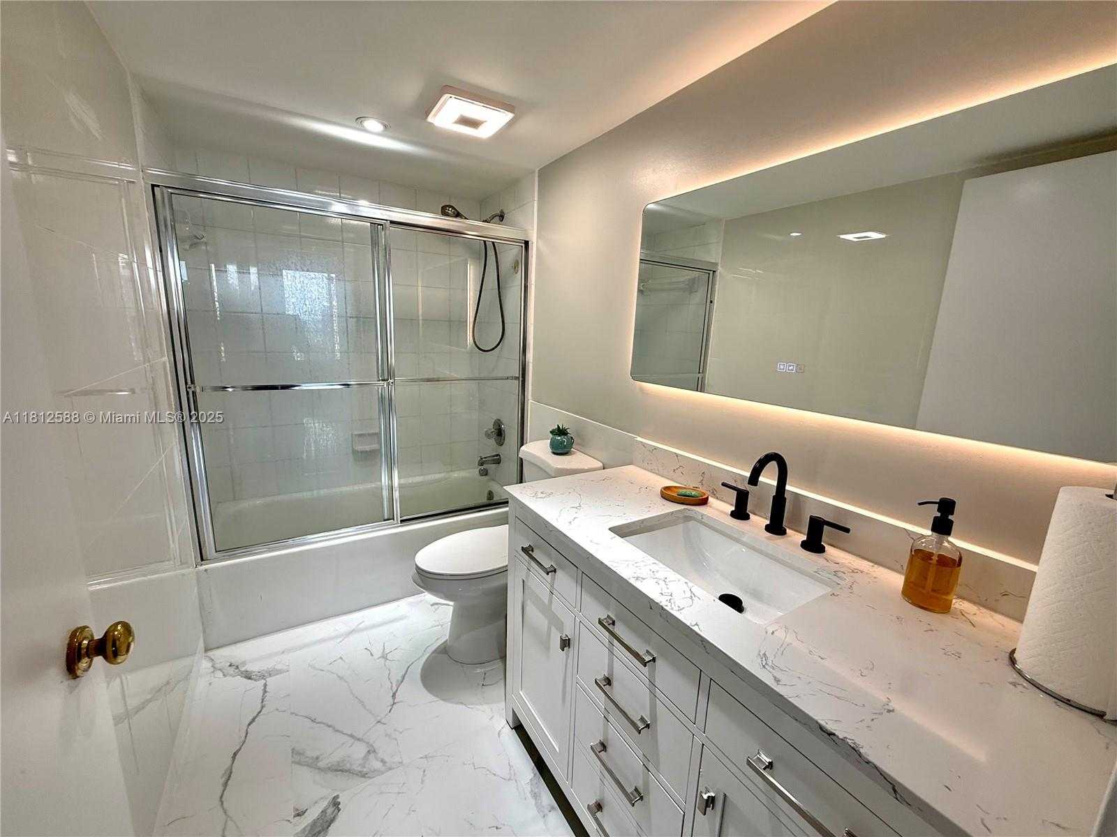 Small Image of 290 174TH ST #2010, Sunny Isles Beach Number 19