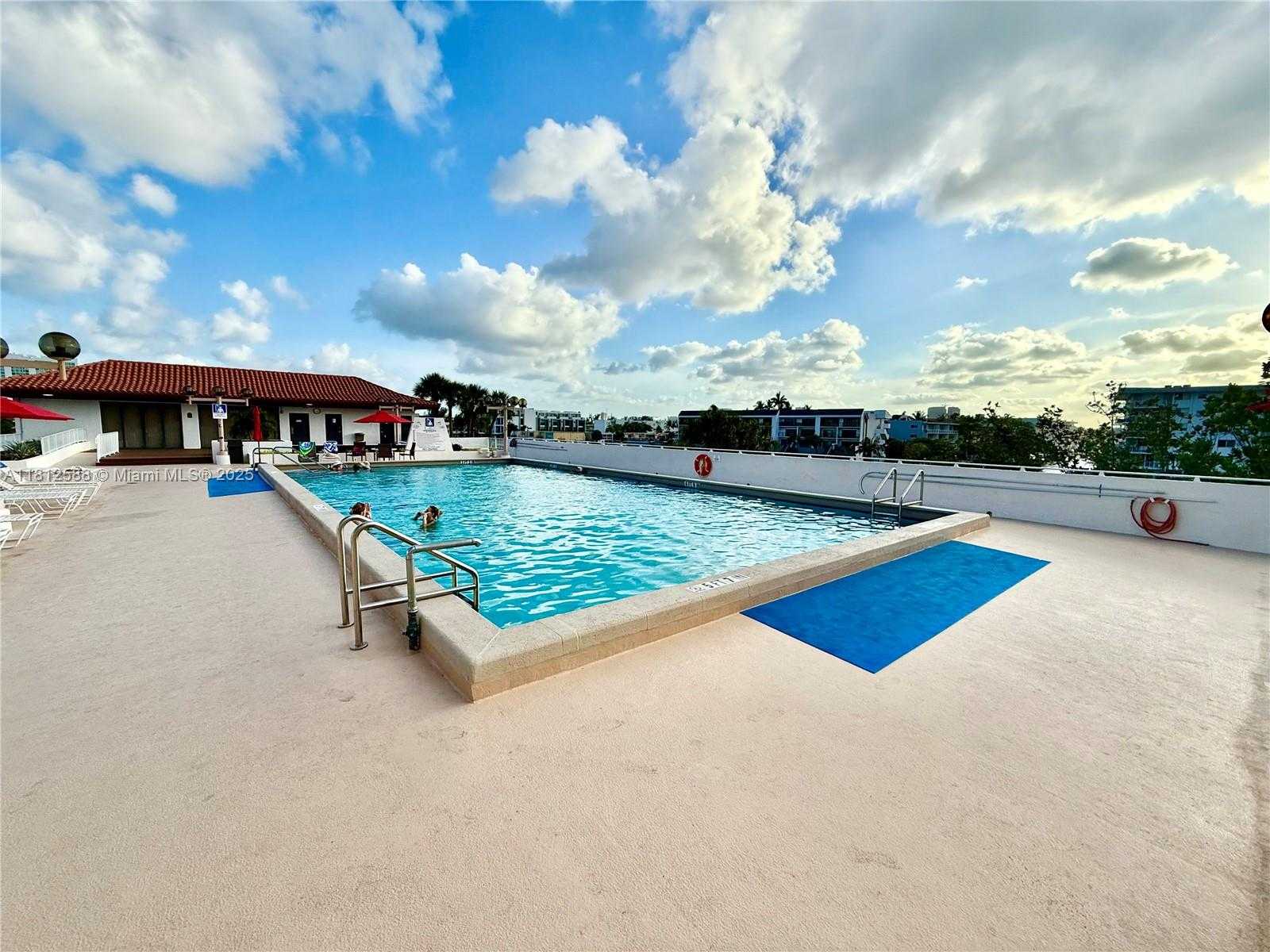 Small Image of 290 174TH ST #2010, Sunny Isles Beach Number 24