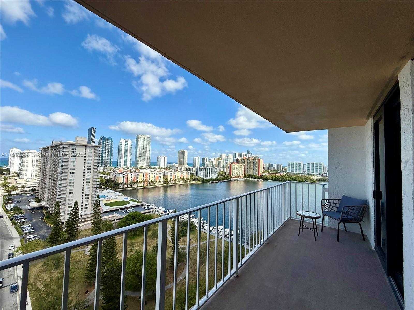 Small Image of 290 174TH ST #2010, Sunny Isles Beach Number 4