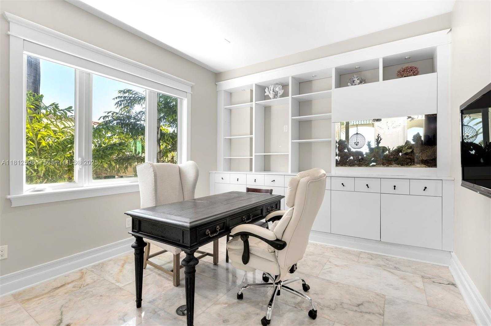 Small Image of 1460 SOUTH TREASURE DR, North Bay Village Number 34
