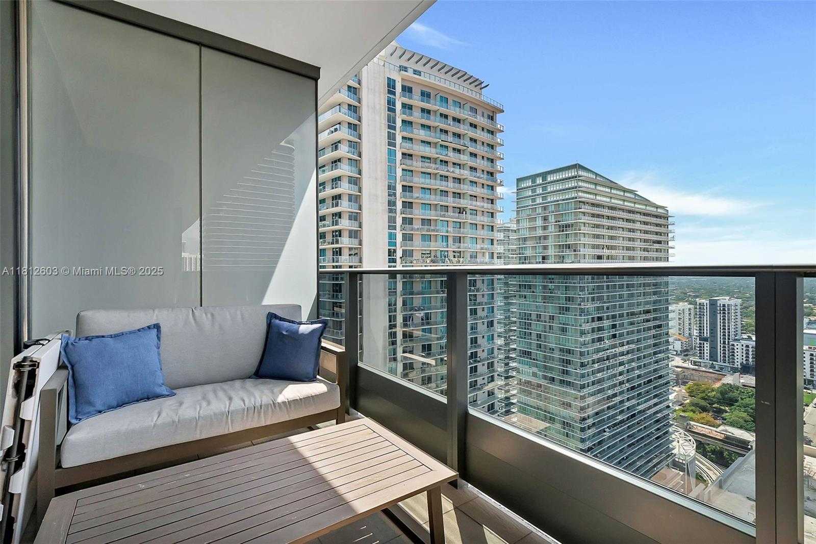 Small Image of 1000 BRICKELL PLZ #3206, Miami Number 17