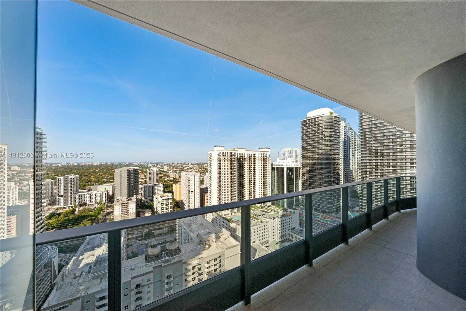Small Image of 1000 BRICKELL PLZ #3206, Miami Number 6