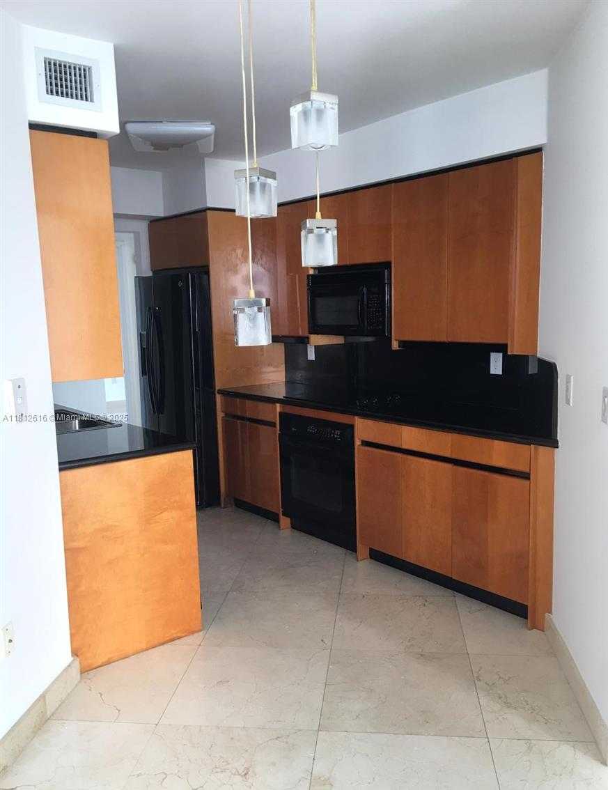 Small Image of 18671 #2204, Sunny Isles Beach Number 10